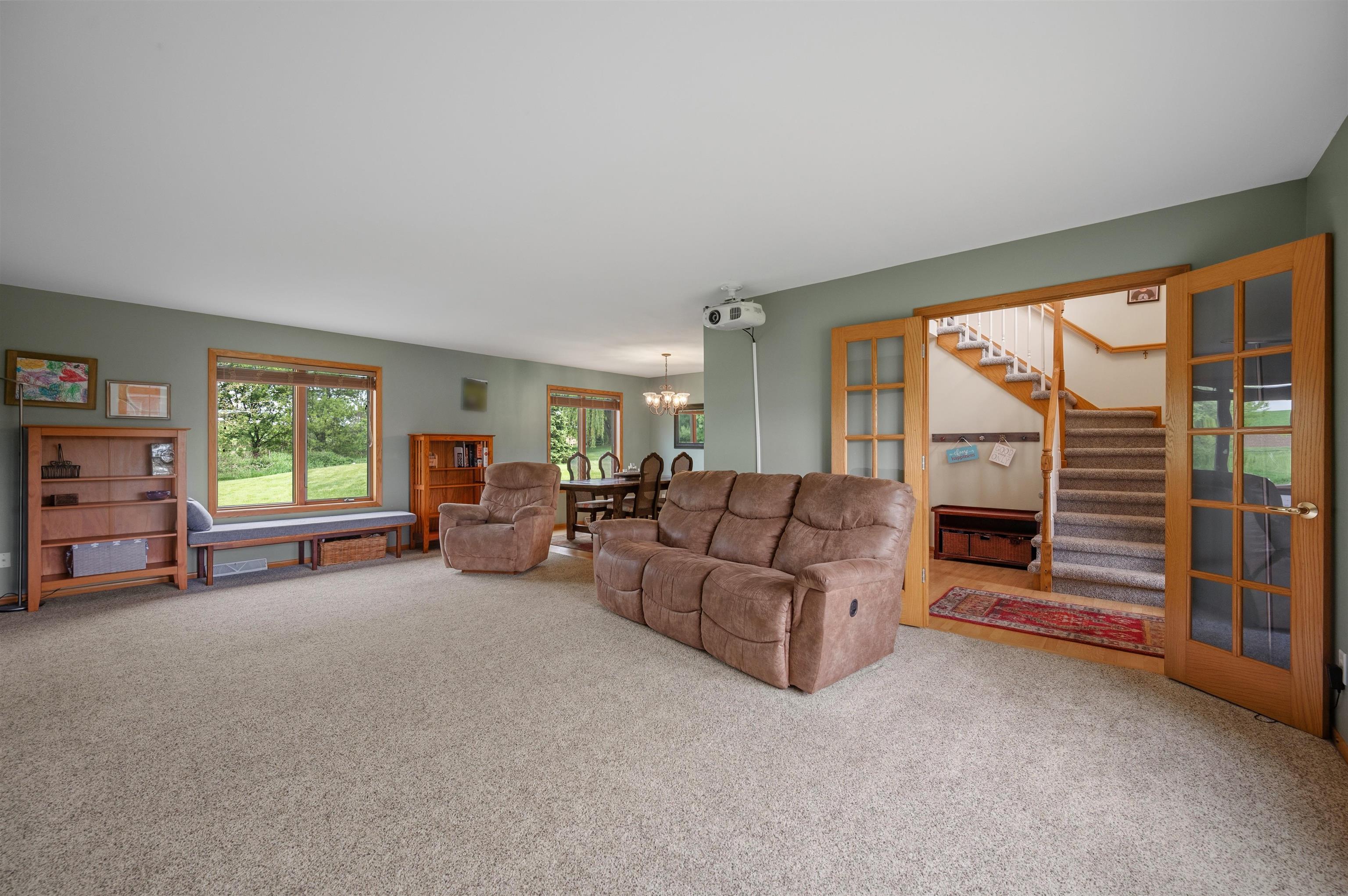 8600 Ellington Way Middleton, WI 53562 - Photo 8 of 37