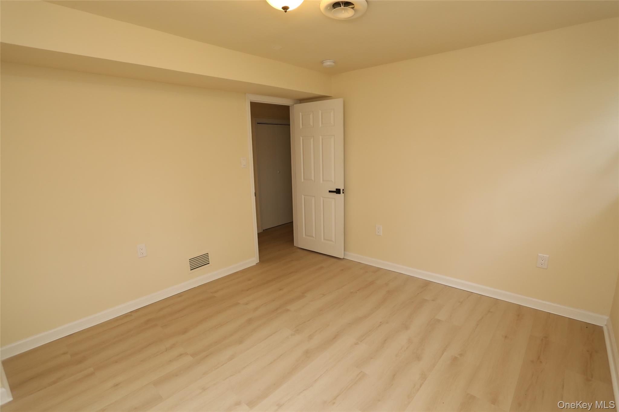 20 Pineview Road West Nyack, NY 10994 - Photo 23 of 36 a view of an empty room