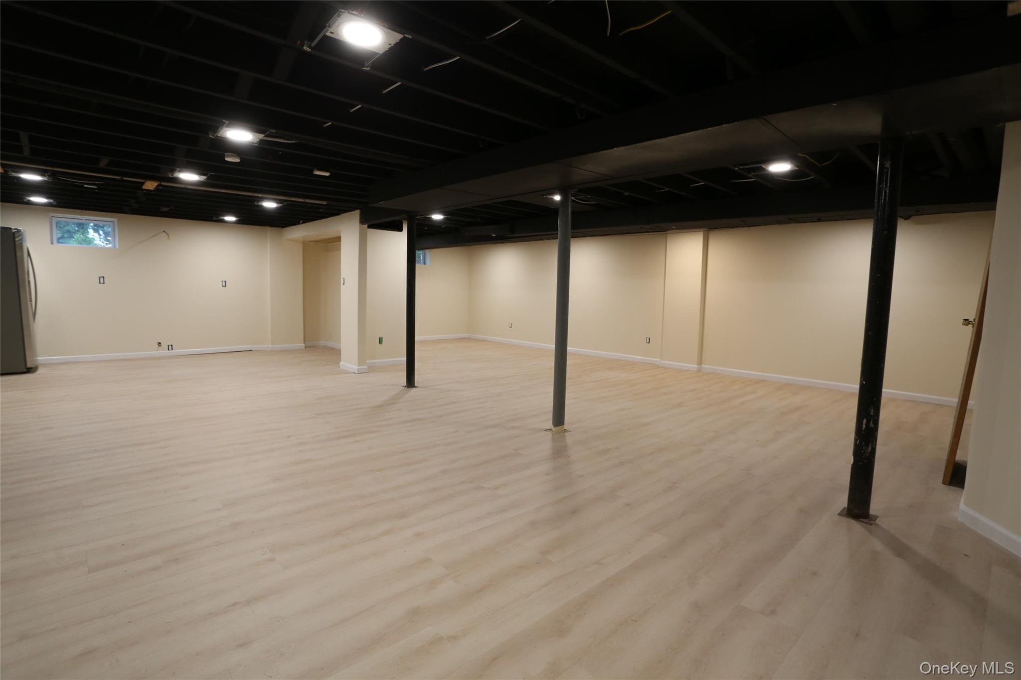 20 Pineview Road West Nyack, NY 10994 - Photo 30 of 36 a view of an empty room