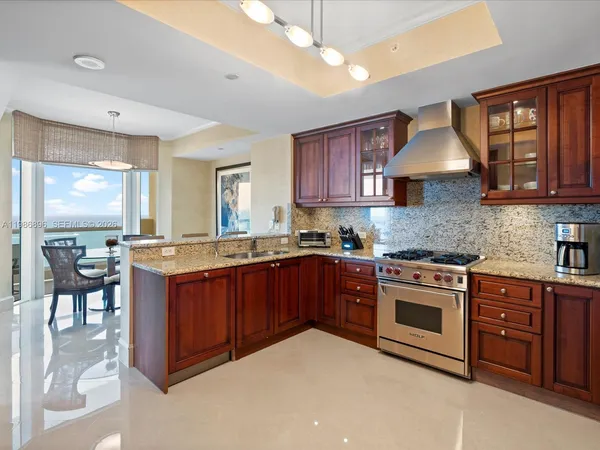 $18,000 | 17875 Collins Avenue, Unit 2903, Sunny Isles Beach, FL 33160