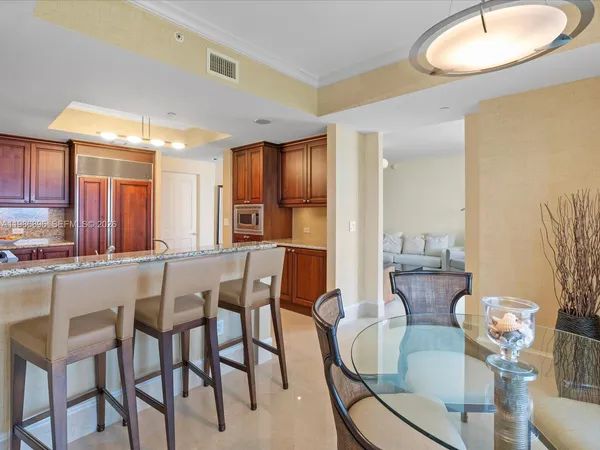 $18,000 | 17875 Collins Avenue, Unit 2903, Sunny Isles Beach, FL 33160