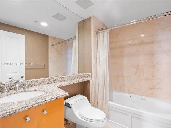$18,000 | 17875 Collins Avenue, Unit 2903, Sunny Isles Beach, FL 33160