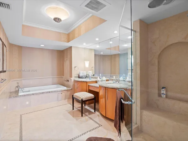 $18,000 | 17875 Collins Avenue, Unit 2903, Sunny Isles Beach, FL 33160
