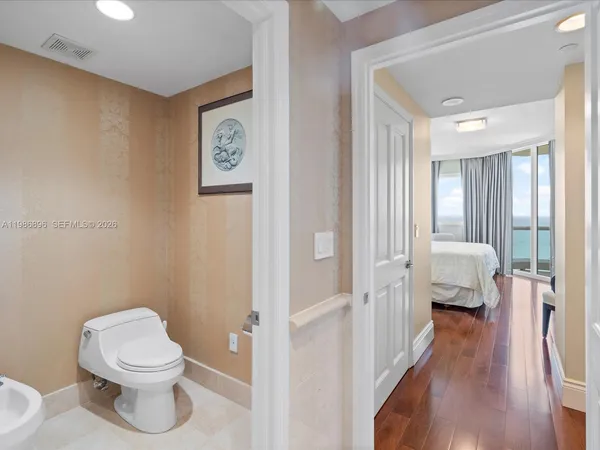 $18,000 | 17875 Collins Avenue, Unit 2903, Sunny Isles Beach, FL 33160