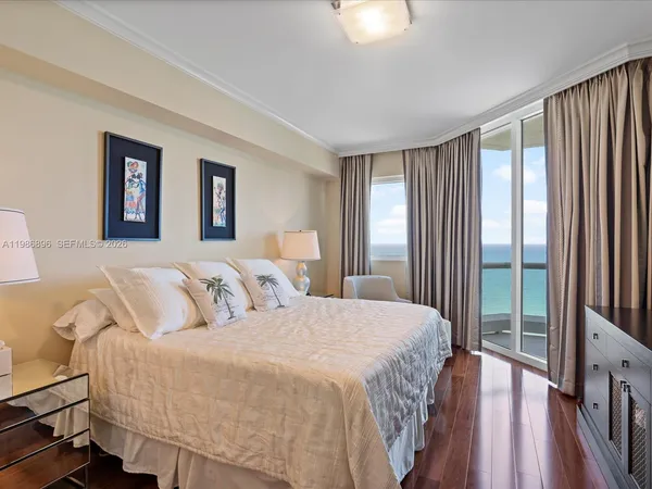 $18,000 | 17875 Collins Avenue, Unit 2903, Sunny Isles Beach, FL 33160