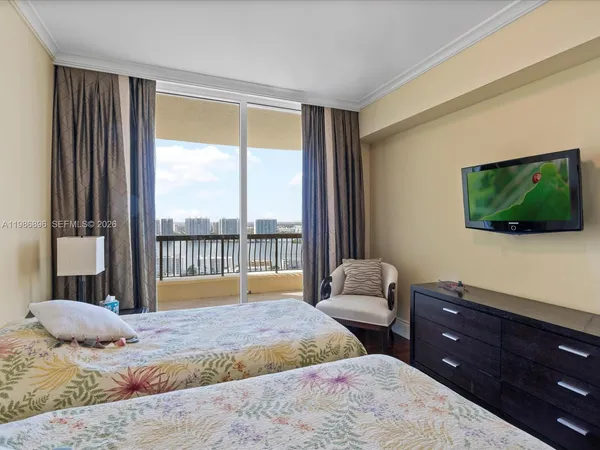 $18,000 | 17875 Collins Avenue, Unit 2903, Sunny Isles Beach, FL 33160