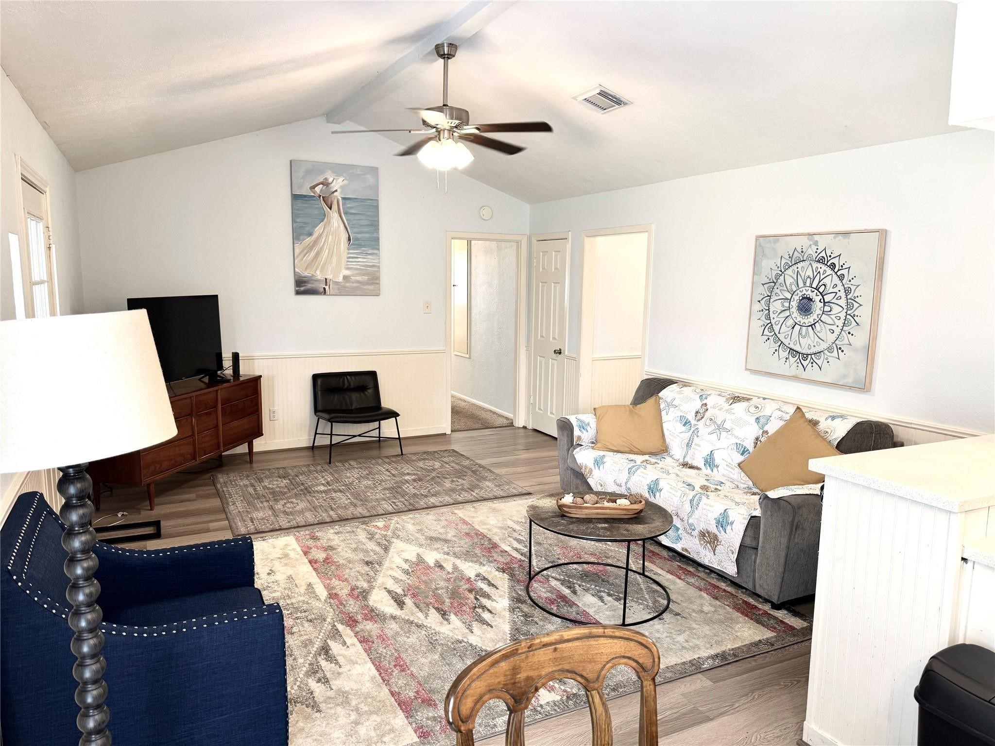 11311 Caribbean Lane Houston, TX 77089 - Photo 8 of 21 a living room with furniture