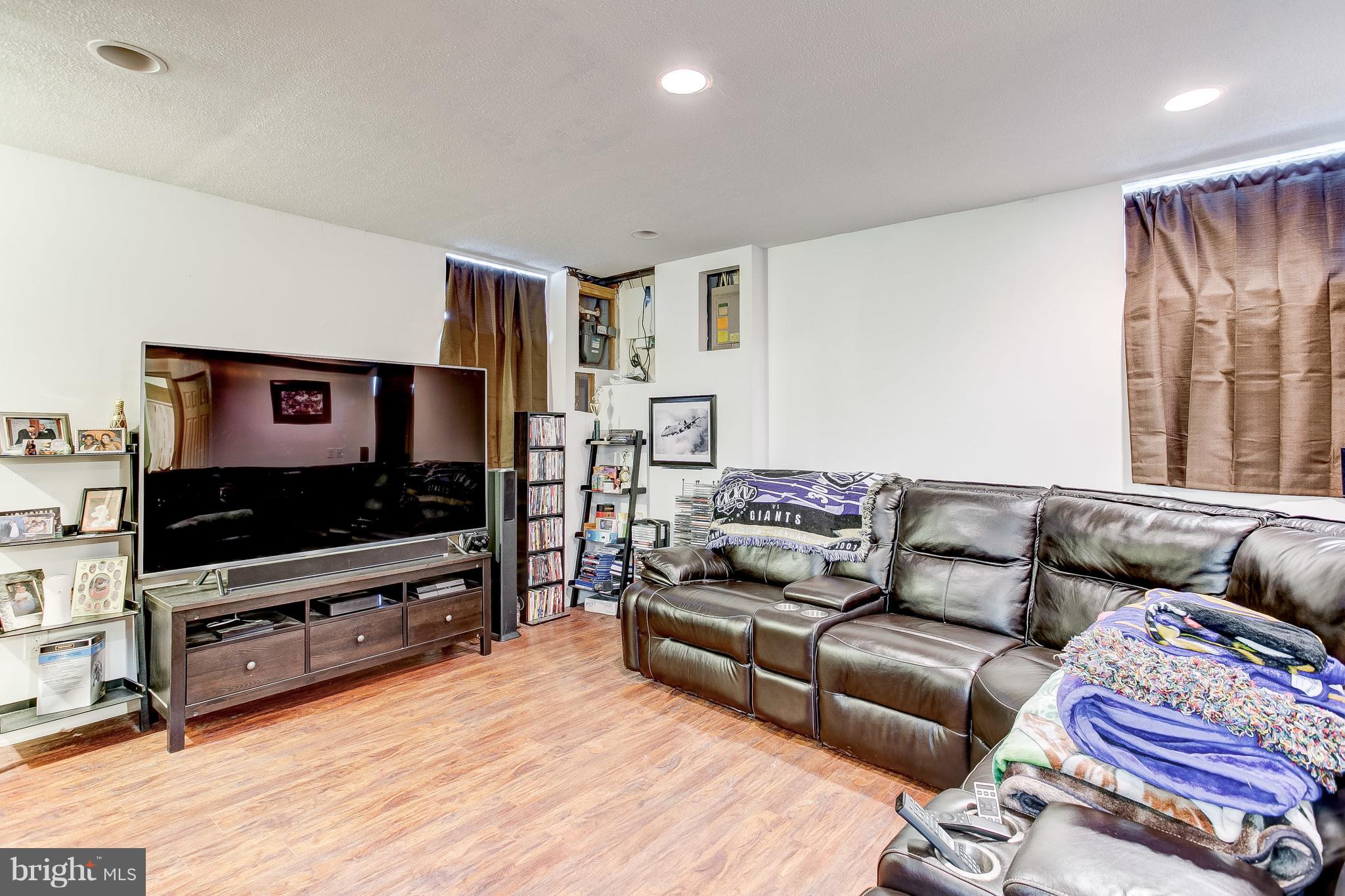 749 Seawall Road Baltimore, MD 21221 - Photo 16 of 34 Gallery Image 16