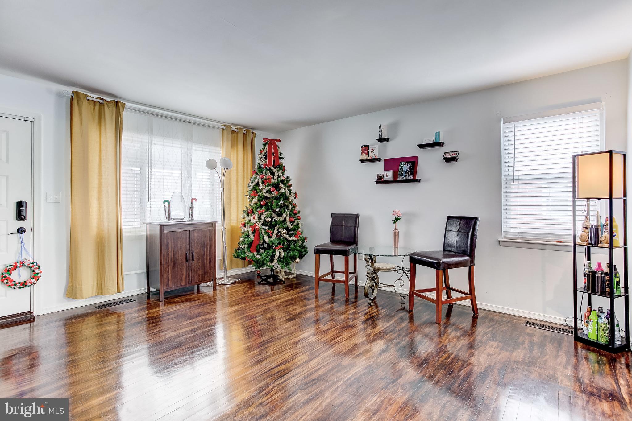 749 Seawall Road Baltimore, MD 21221 - Photo 3 of 34 Gallery Image 3