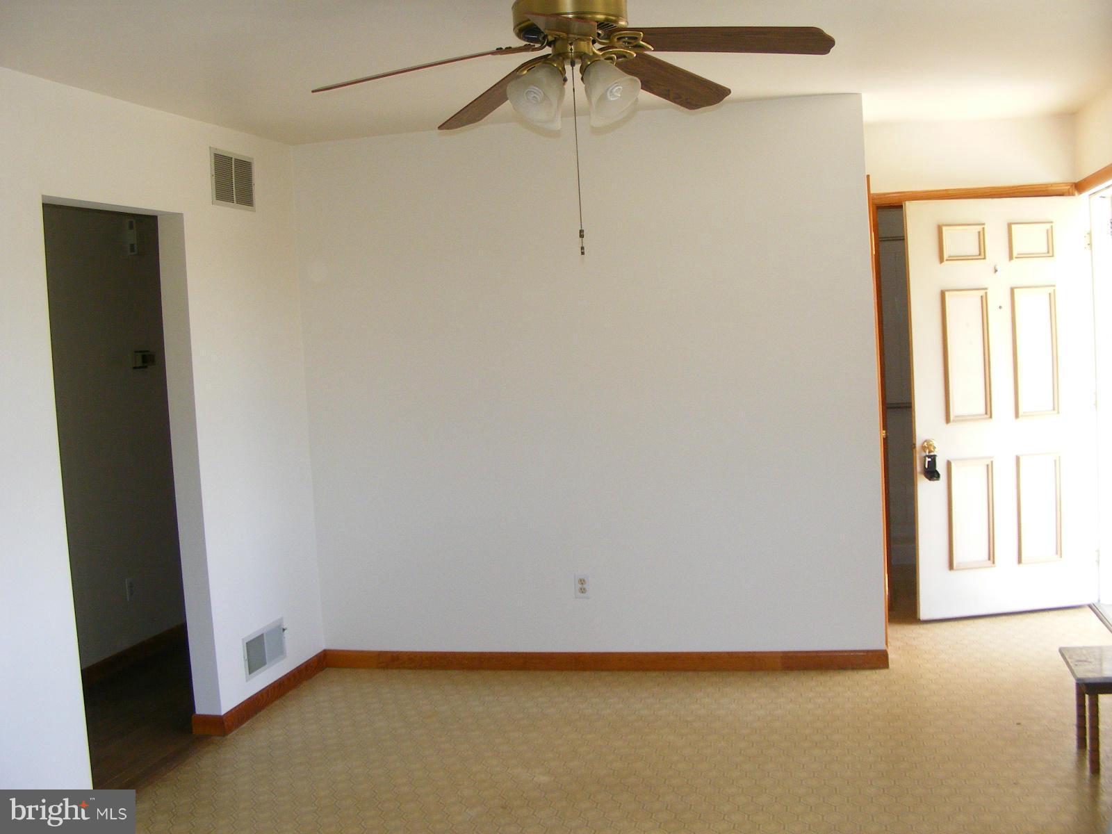 2305 Philadelphia Road Edgewood, MD 21040 - Photo 14 of 29 Dining Room