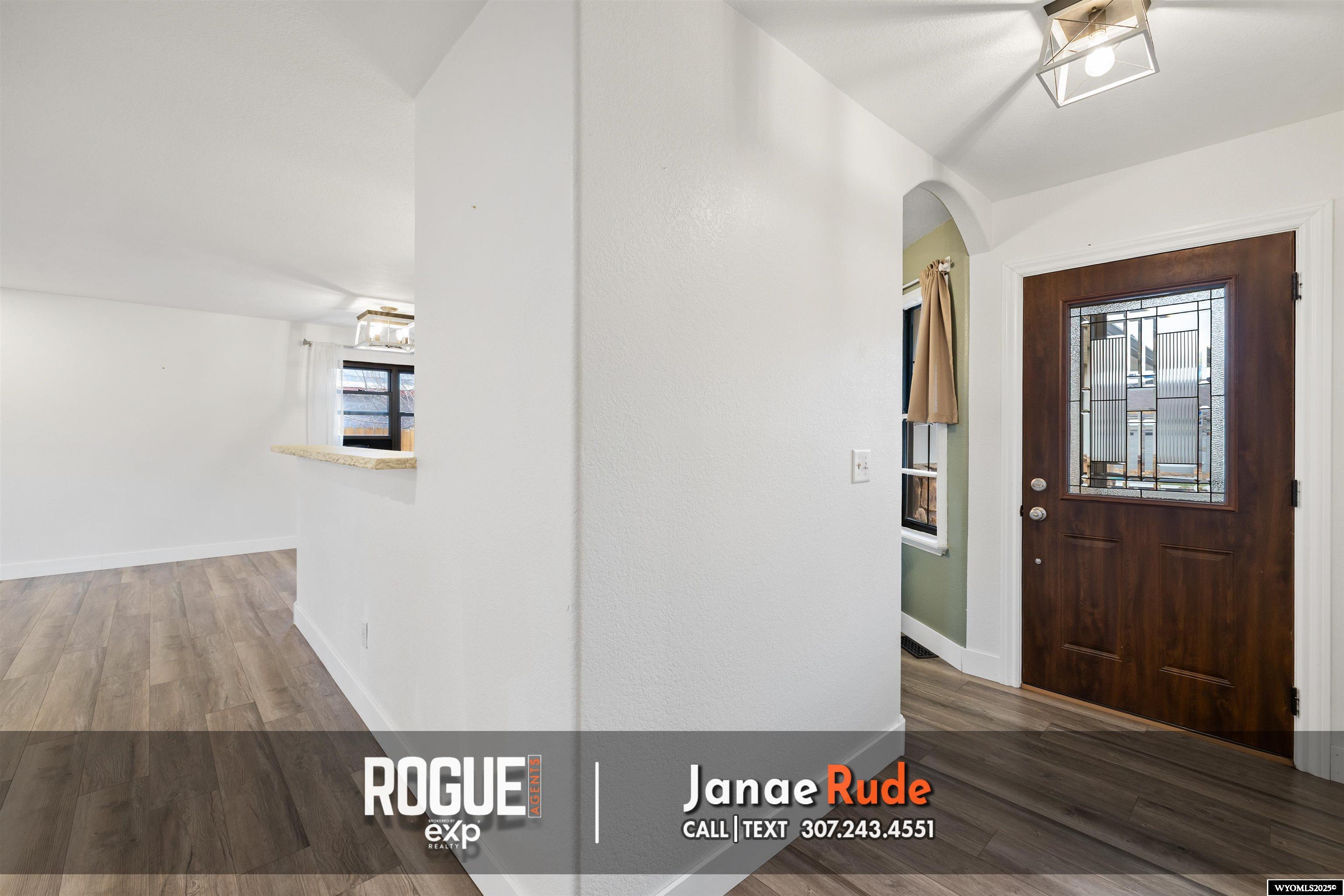 2946 Mockingbird Trail Casper, WY 82604 - Photo 3 of 36