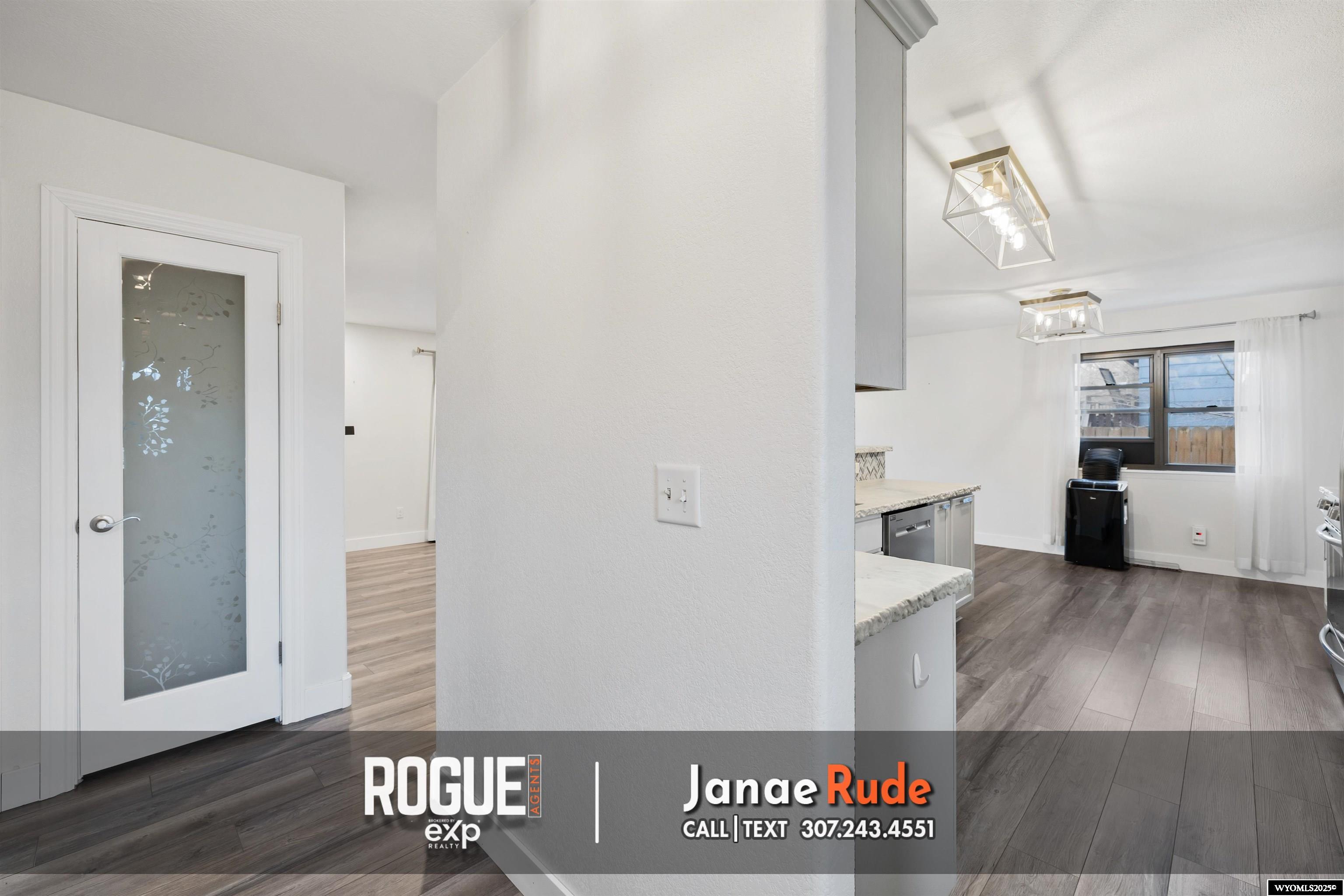 2946 Mockingbird Trail Casper, WY 82604 - Photo 4 of 36