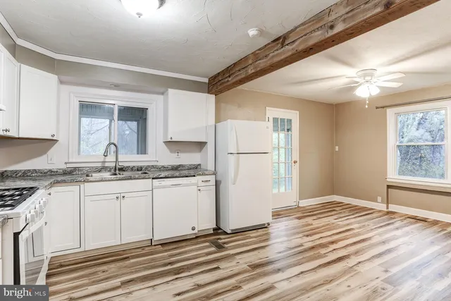 $1,395 | 2820 Cumberland Boulevard, Camp Hill, PA 17011