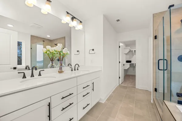 $481,990 | 1557 Oak Springs Drive, Columbia, TN 38401