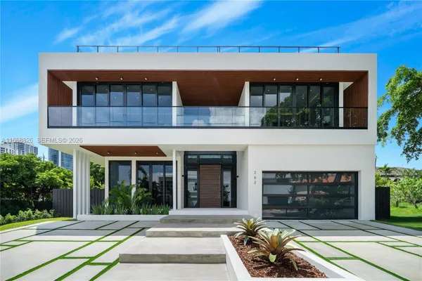 $5,450,000 | 262 189th Terrace, Sunny Isles Beach, FL 33160
