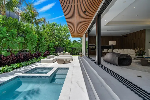 $5,450,000 | 262 189th Terrace, Sunny Isles Beach, FL 33160