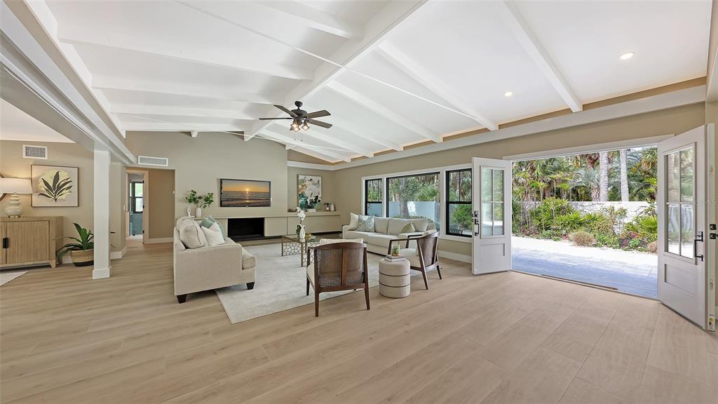 7345 Pine Needle Road Sarasota, FL 34242 - Photo 11 of 74