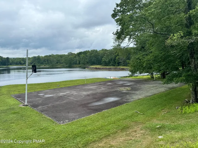 $265,000 | 8044 Promontory Drive, White Haven, PA 18661