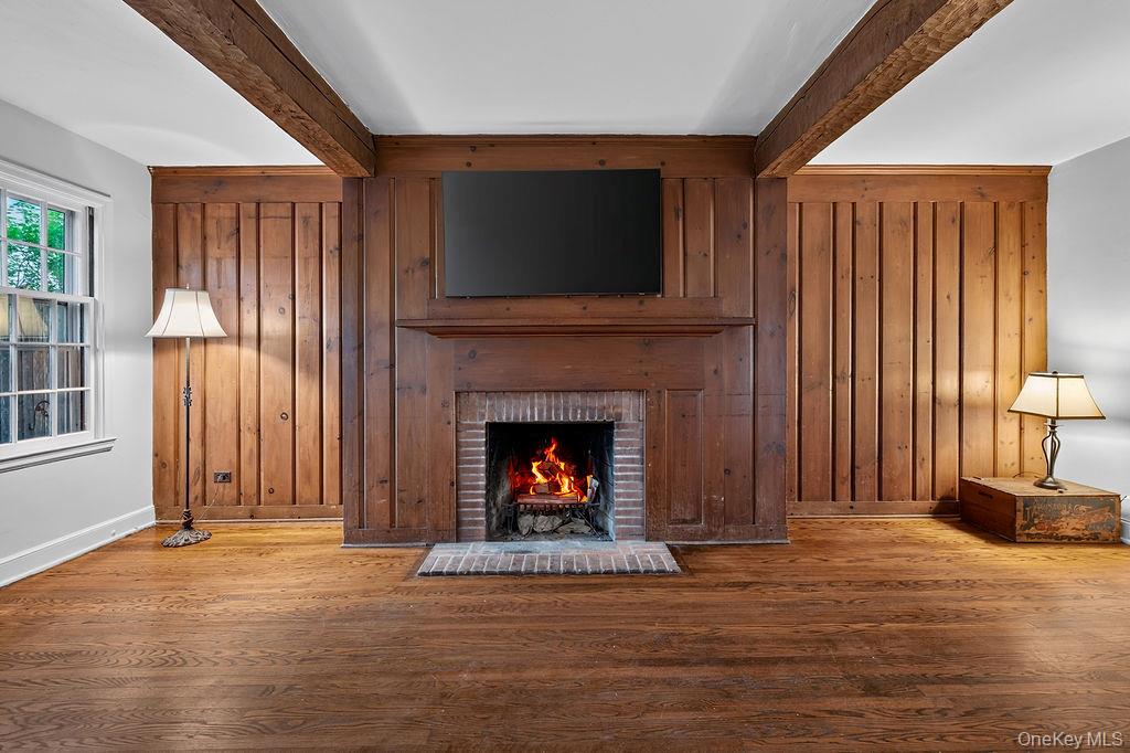 30 Pondview Road, Unit K Rye, NY 10580 - Photo 3 of 22 1940s design, featuring original wood beams