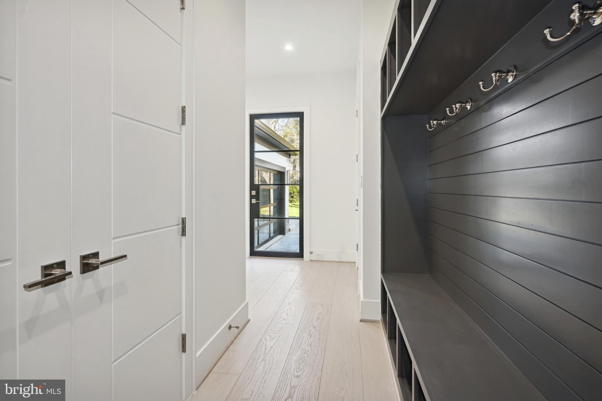 1124 Ormond Court McLean, VA 22101 - Photo 31 of 81