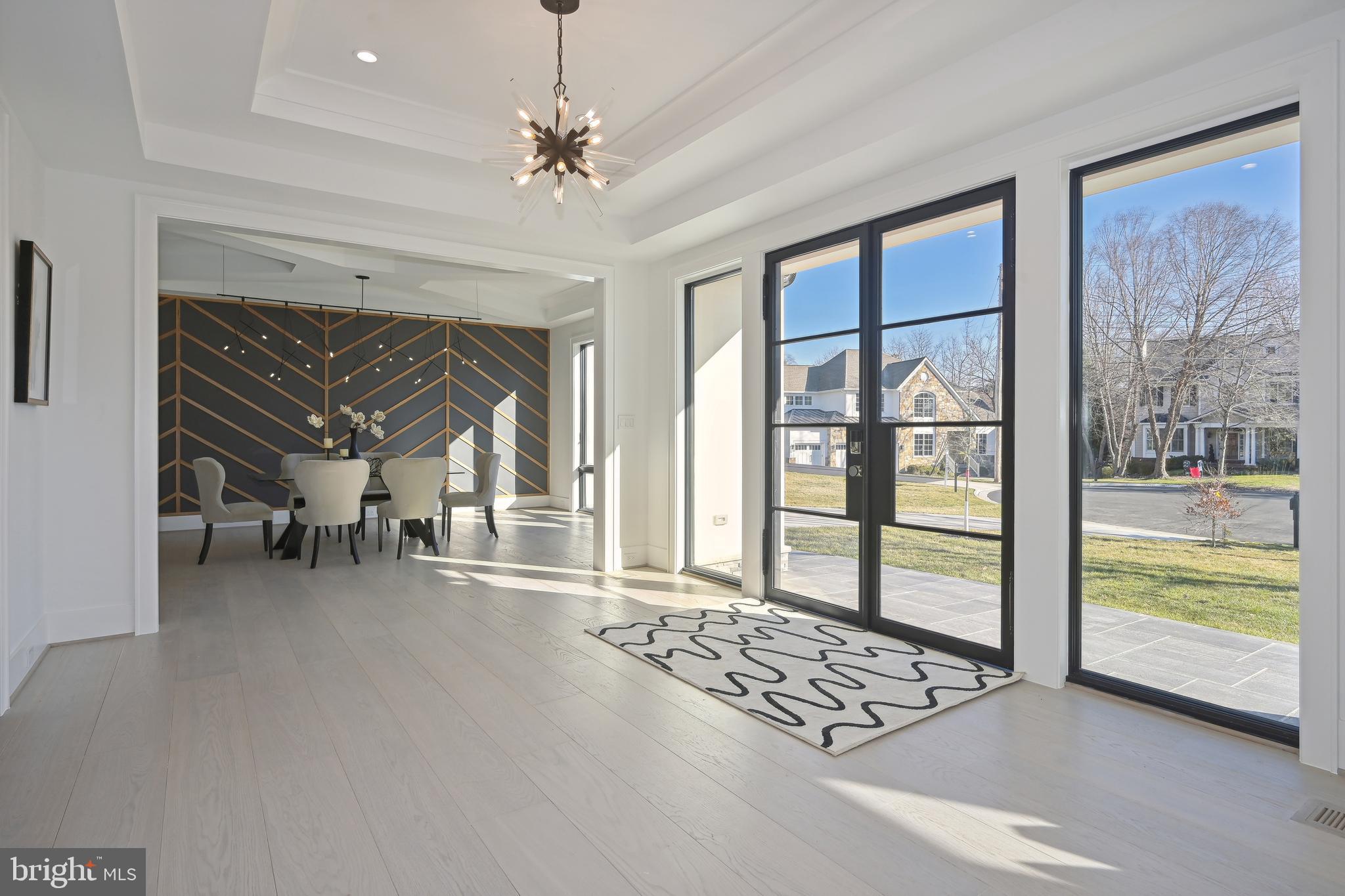 1124 Ormond Court McLean, VA 22101 - Photo 7 of 81