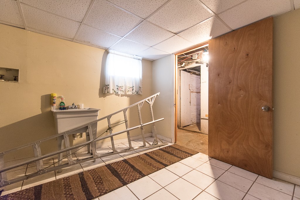 149 Laban Street Providence, RI 02909 - Photo 36 of 39