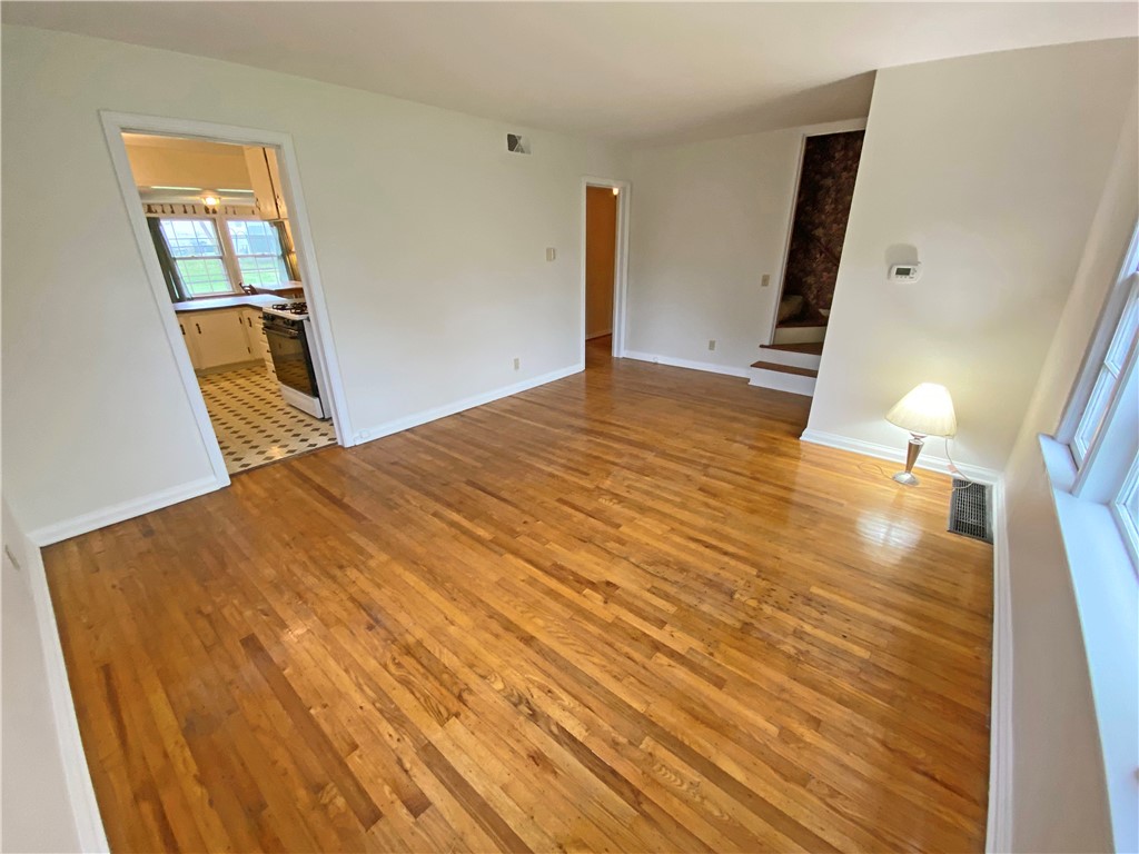 805 South Landing Road North Brighton, NY 14610 - Photo 6 of 34