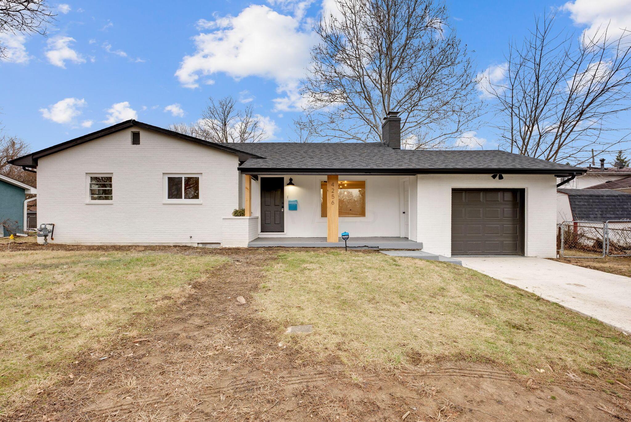 4256 Maize Road Columbus, OH 43224 - Photo 2 of 20 WELCOME HOME!