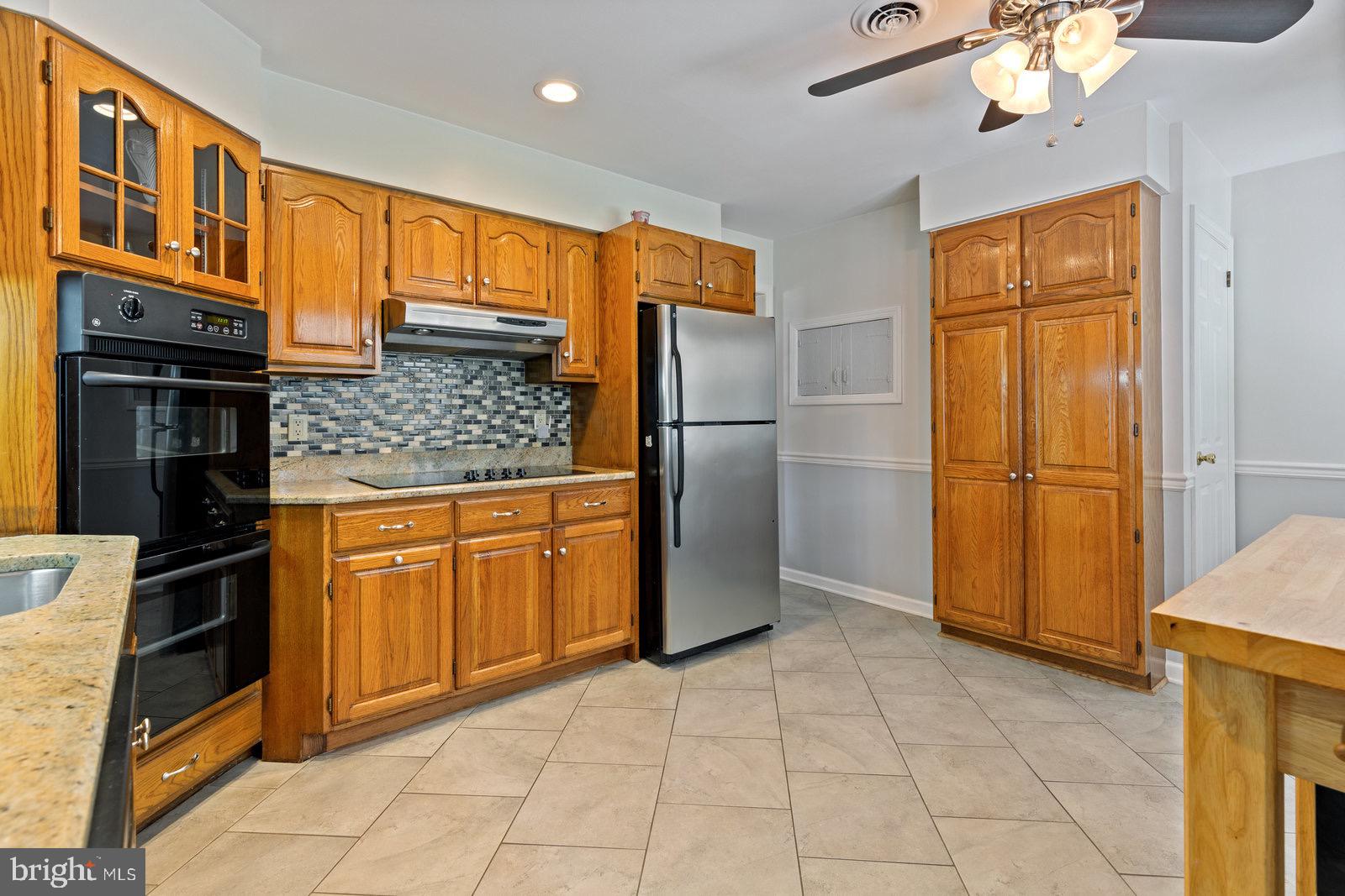 4 Fairview Road Robbinsville, NJ 08691 - Photo 7 of 35 Gallery Image 7