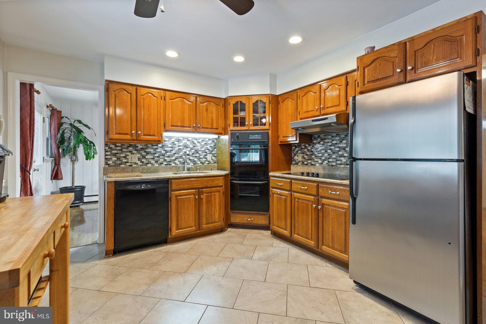 4 Fairview Road Robbinsville, NJ 08691 - Photo 8 of 35 Gallery Image 8