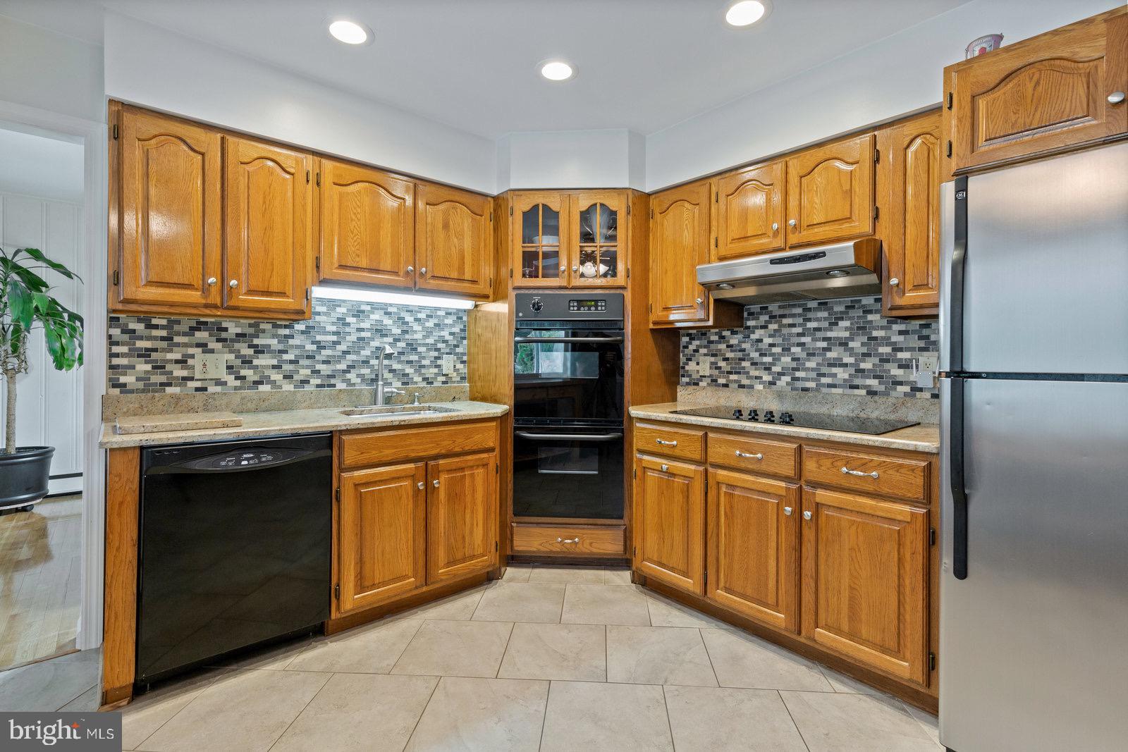 4 Fairview Road Robbinsville, NJ 08691 - Photo 9 of 35 Gallery Image 9