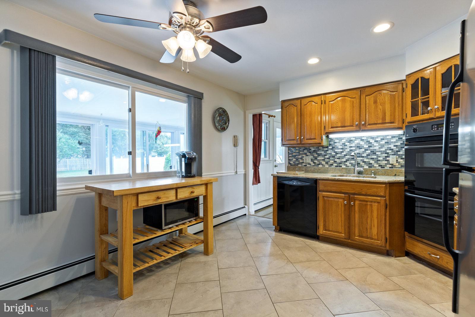4 Fairview Road Robbinsville, NJ 08691 - Photo 10 of 35 Gallery Image 10