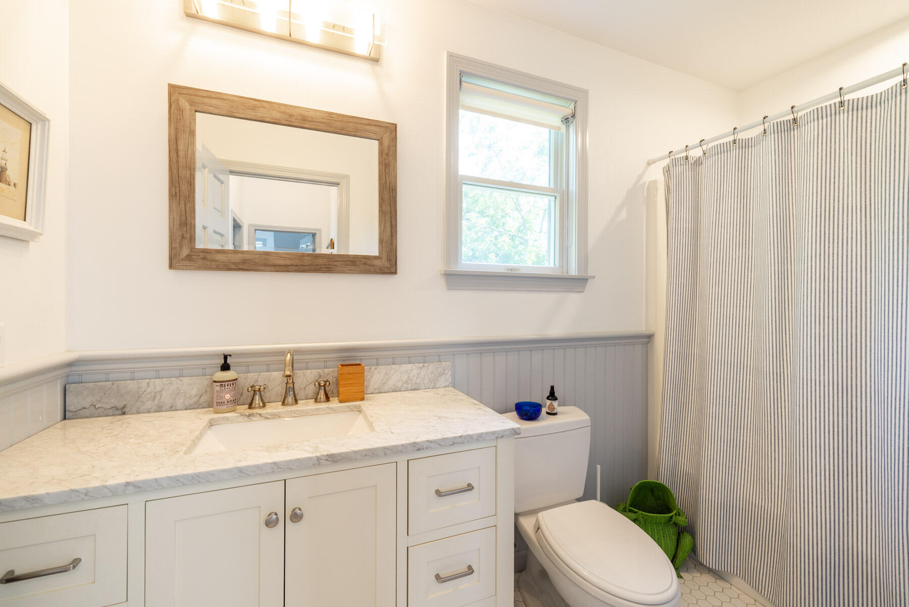 55 Pinehurst Road Edgartown, MA 02539 - Photo 10 of 17 2nd level bathrom