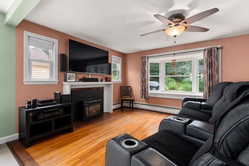 25 Wilson Street Beverly, MA 01915 - Photo 8 of 30