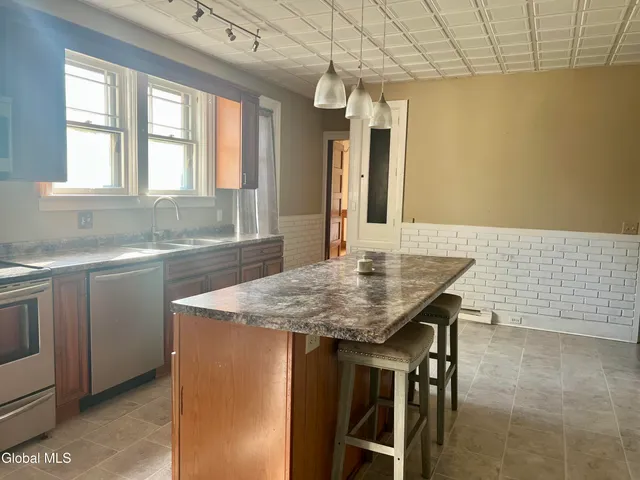 $299,000 | 2 Quaker Street, Granville, NY 12832