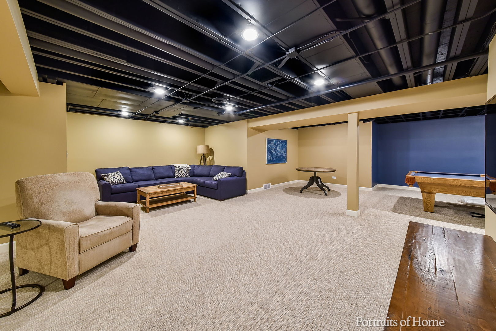 674 East Gartner Road Naperville, IL 60540 - Photo 26 of 36 a living room with furniture