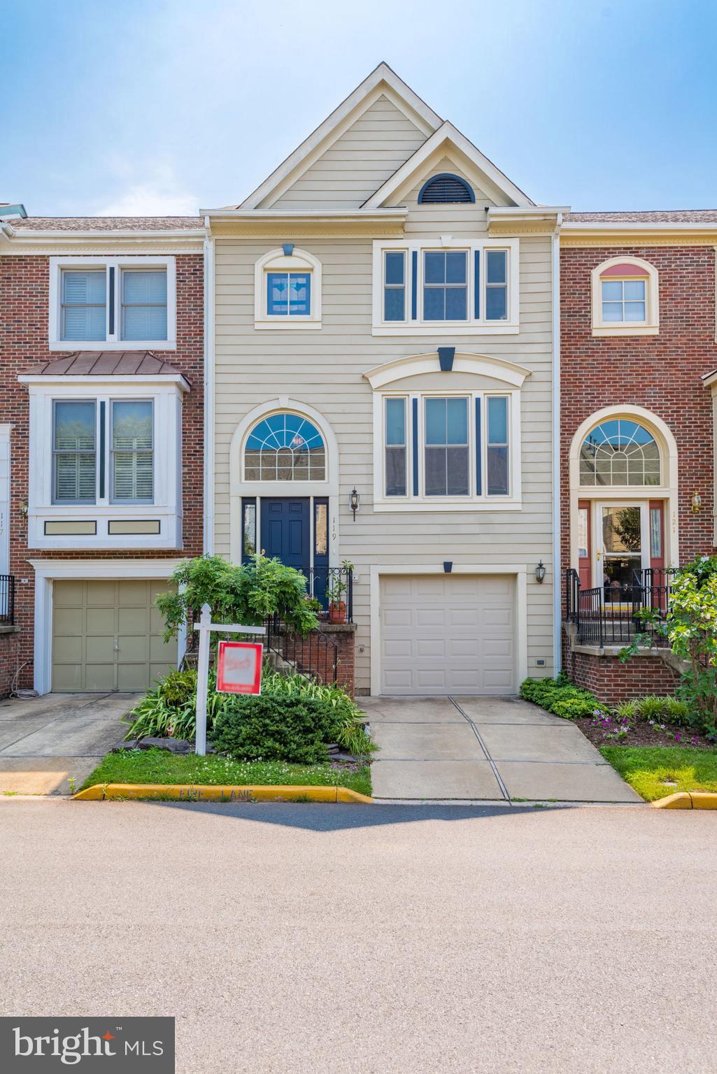119 Rivanna Terrace Southwest Leesburg, VA 20175 - Photo 1 of 42 Gallery Image 1