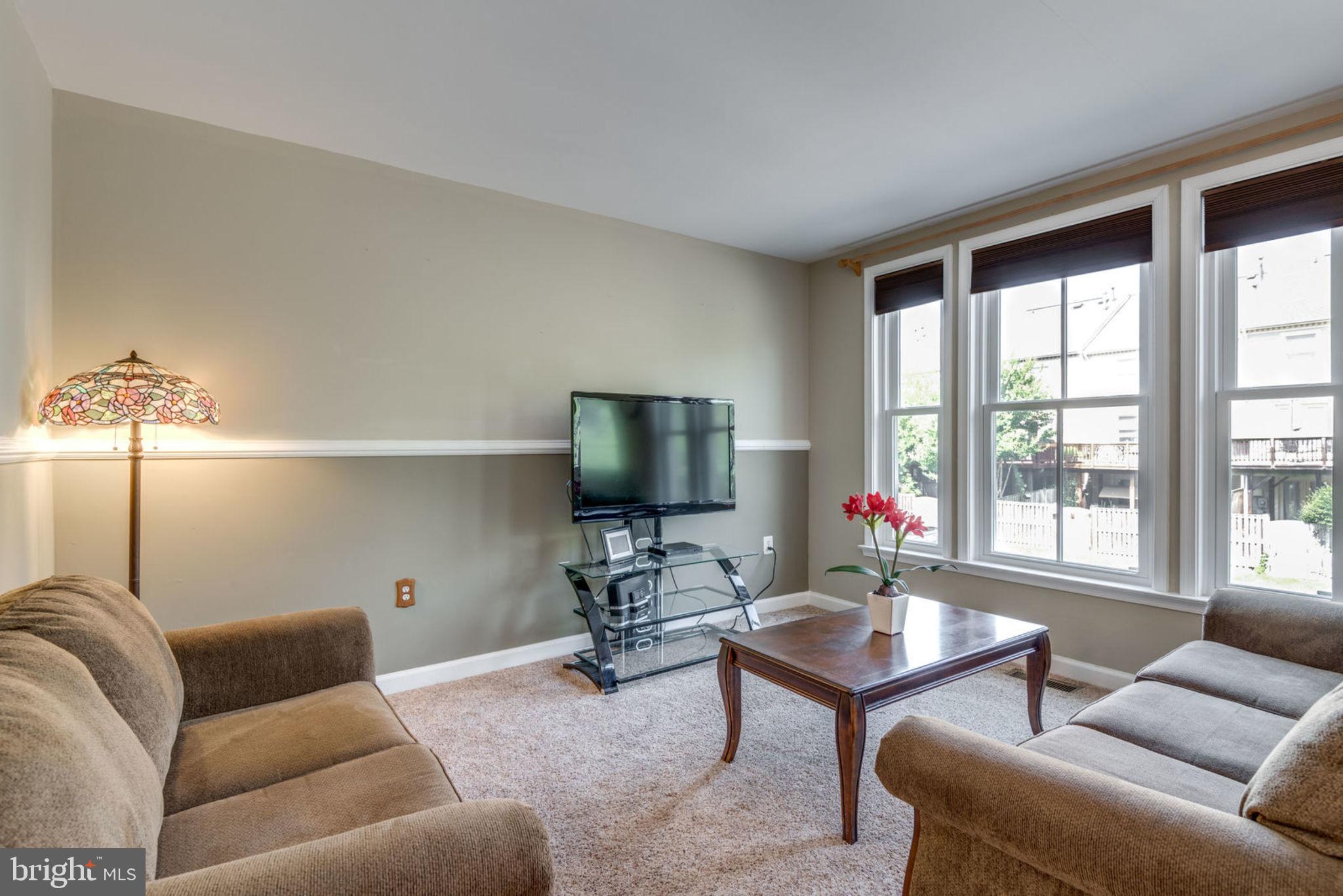 119 Rivanna Terrace Southwest Leesburg, VA 20175 - Photo 5 of 42 Gallery Image 5