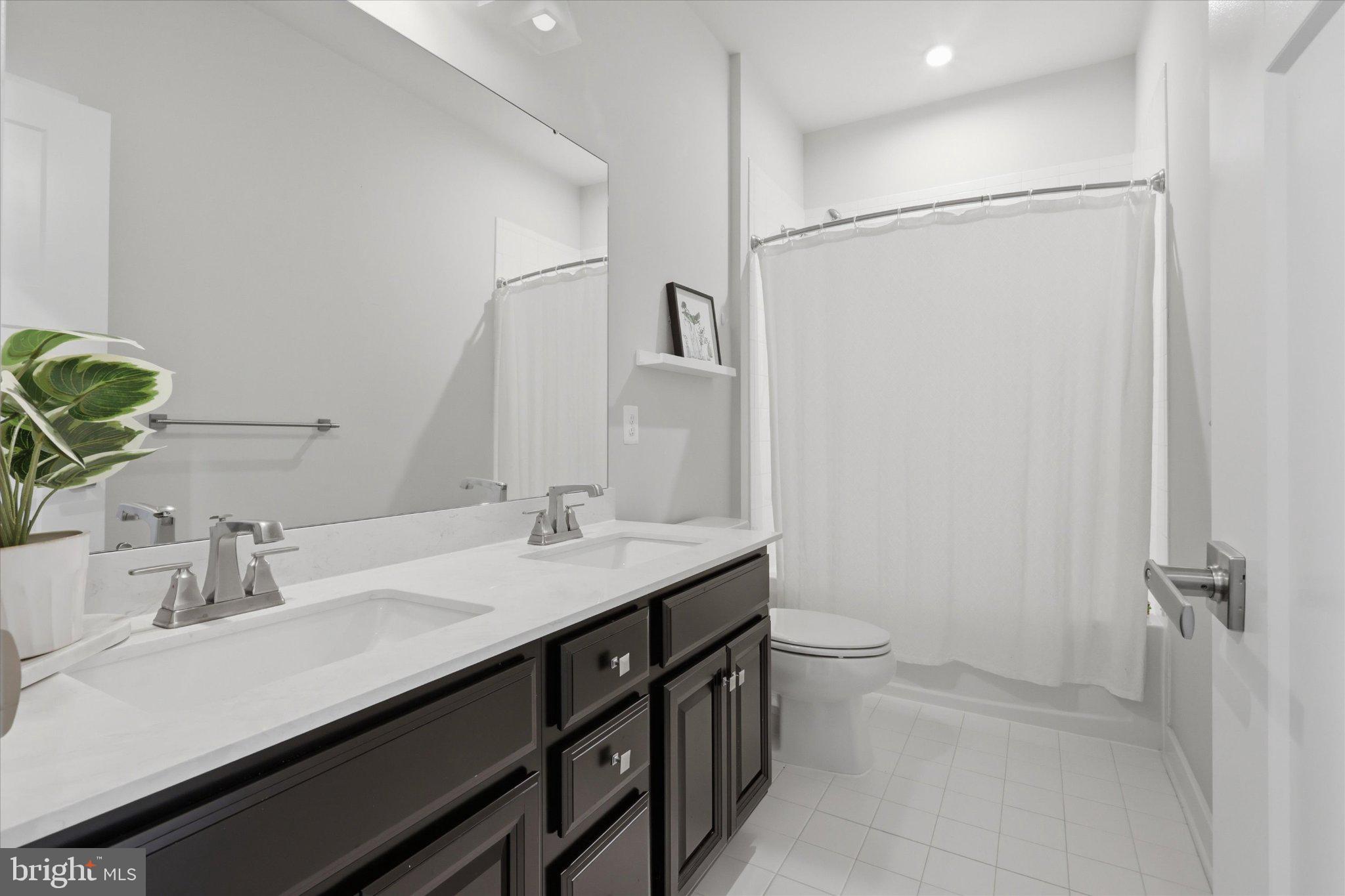 21839 Clarksburg Road Clarksburg, MD 20841 - Photo 19 of 39 Hallway Bathroom