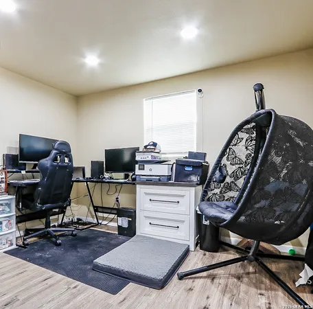 $185,000 | 410 North Crisp Street, Uvalde, TX 78801