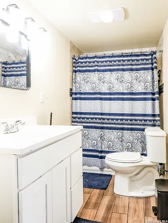 $185,000 | 410 North Crisp Street, Uvalde, TX 78801