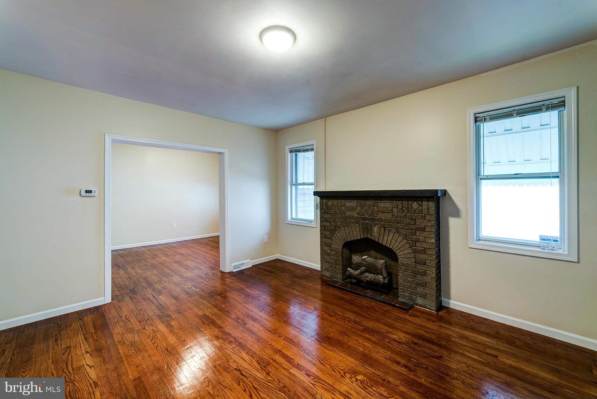 117 Sollers Point Road Baltimore, MD 21222 - Photo 7 of 30 Living Room