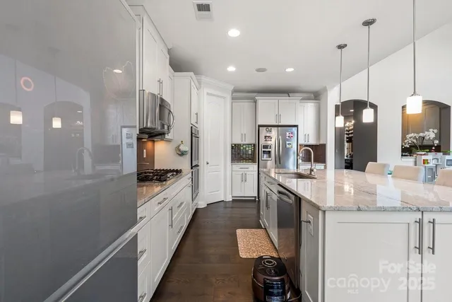 $1,050,000 | 8514 Ellington Park Drive, Charlotte, NC 28277