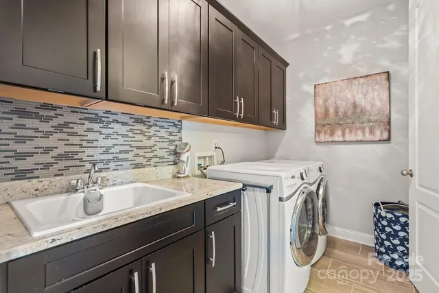 $1,050,000 | 8514 Ellington Park Drive, Charlotte, NC 28277