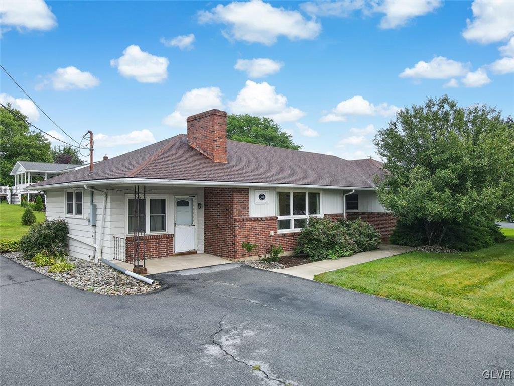 4484 Steuben Road Bethlehem, PA 18020 - Photo 3 of 42 Gallery Image 3