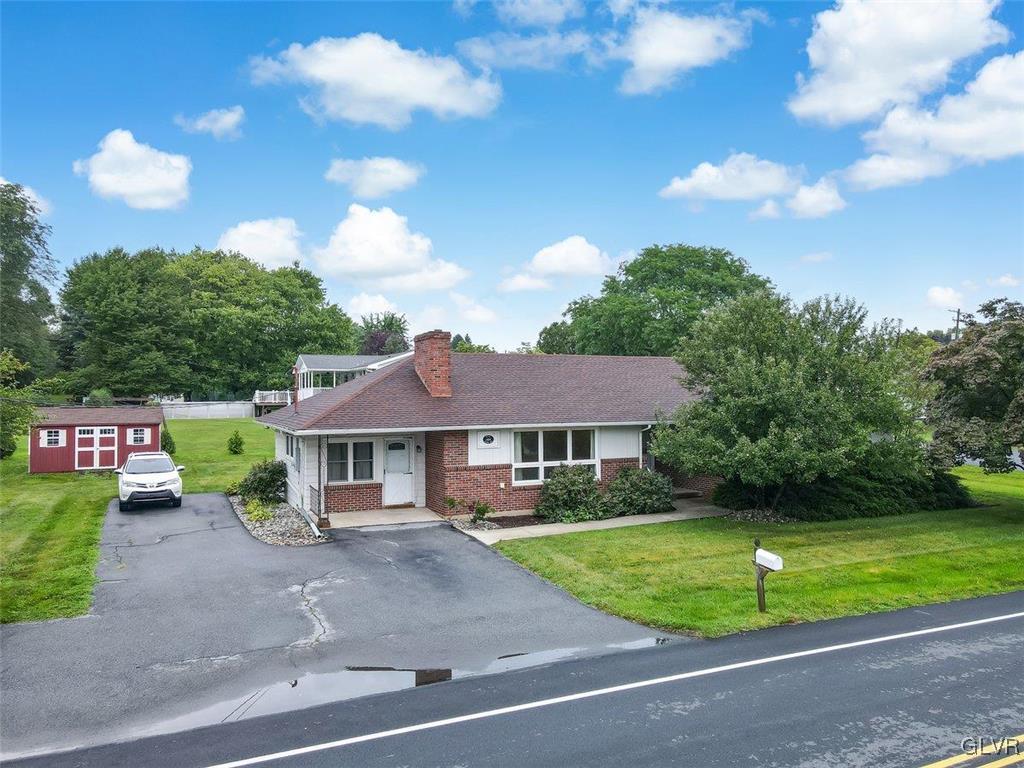 4484 Steuben Road Bethlehem, PA 18020 - Photo 4 of 42 Gallery Image 4