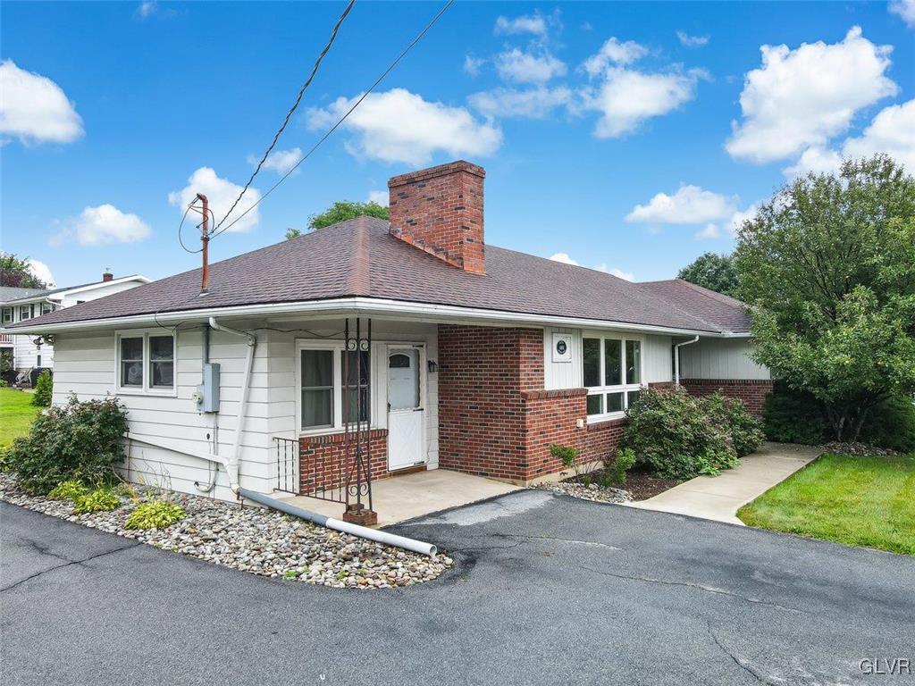 4484 Steuben Road Bethlehem, PA 18020 - Photo 5 of 42 Gallery Image 5