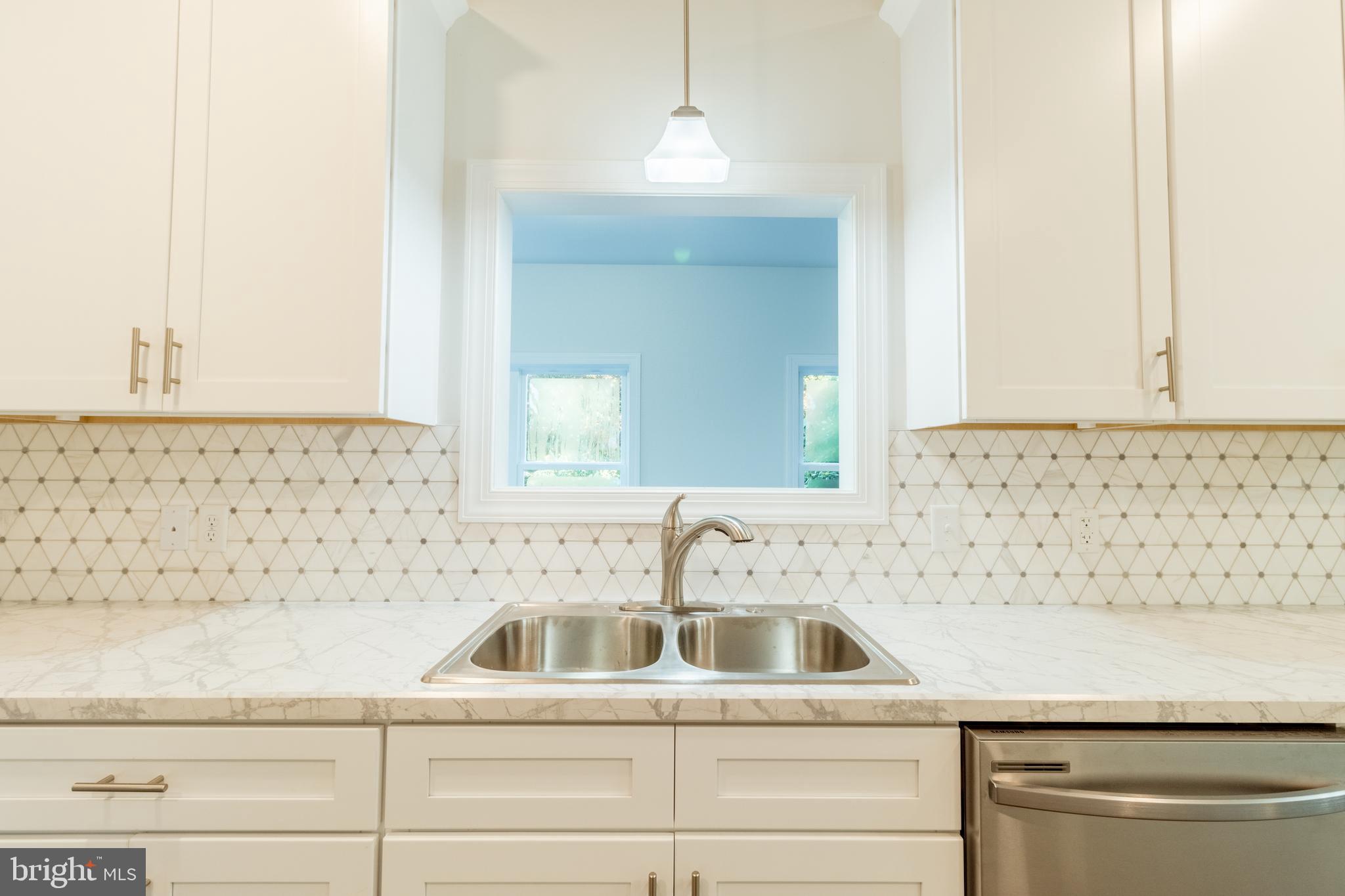 498 Wade Road St. Clair, PA 17970 - Photo 6 of 37 Gallery Image 6