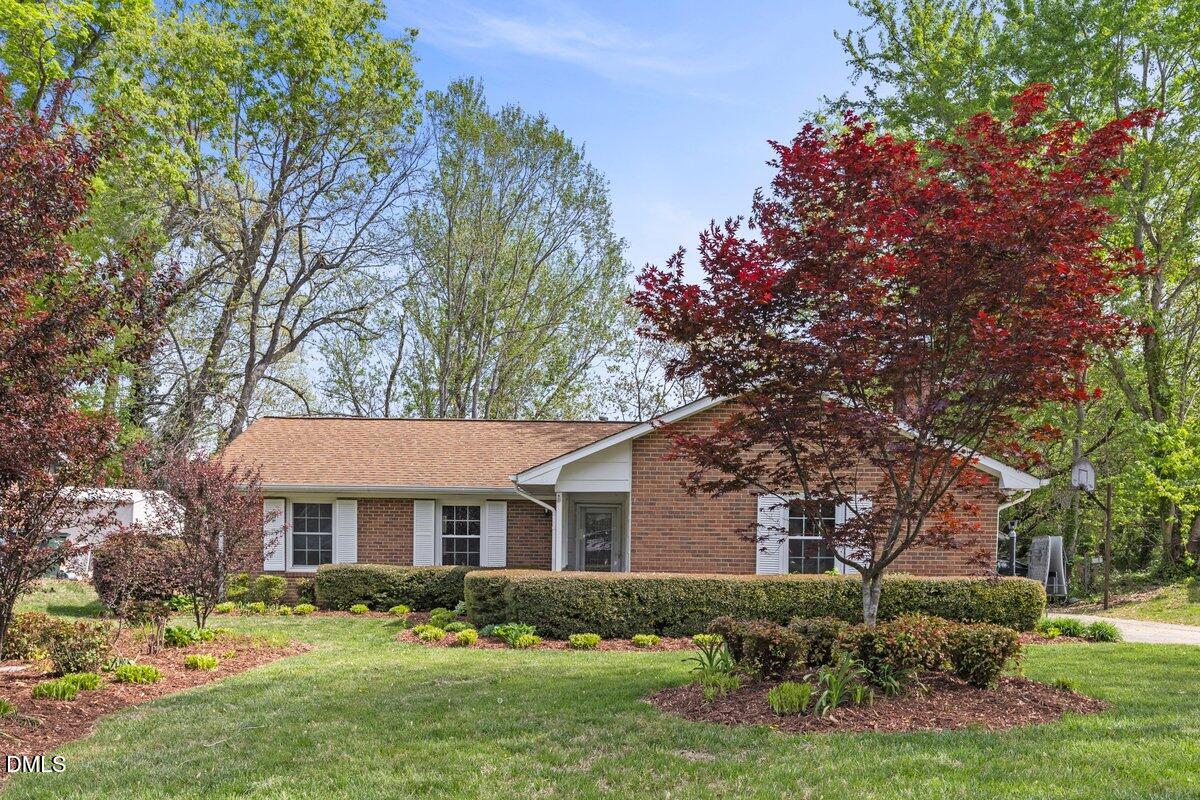 2323 Buckingham Road Burlington, NC 27217 - Photo 2 of 35