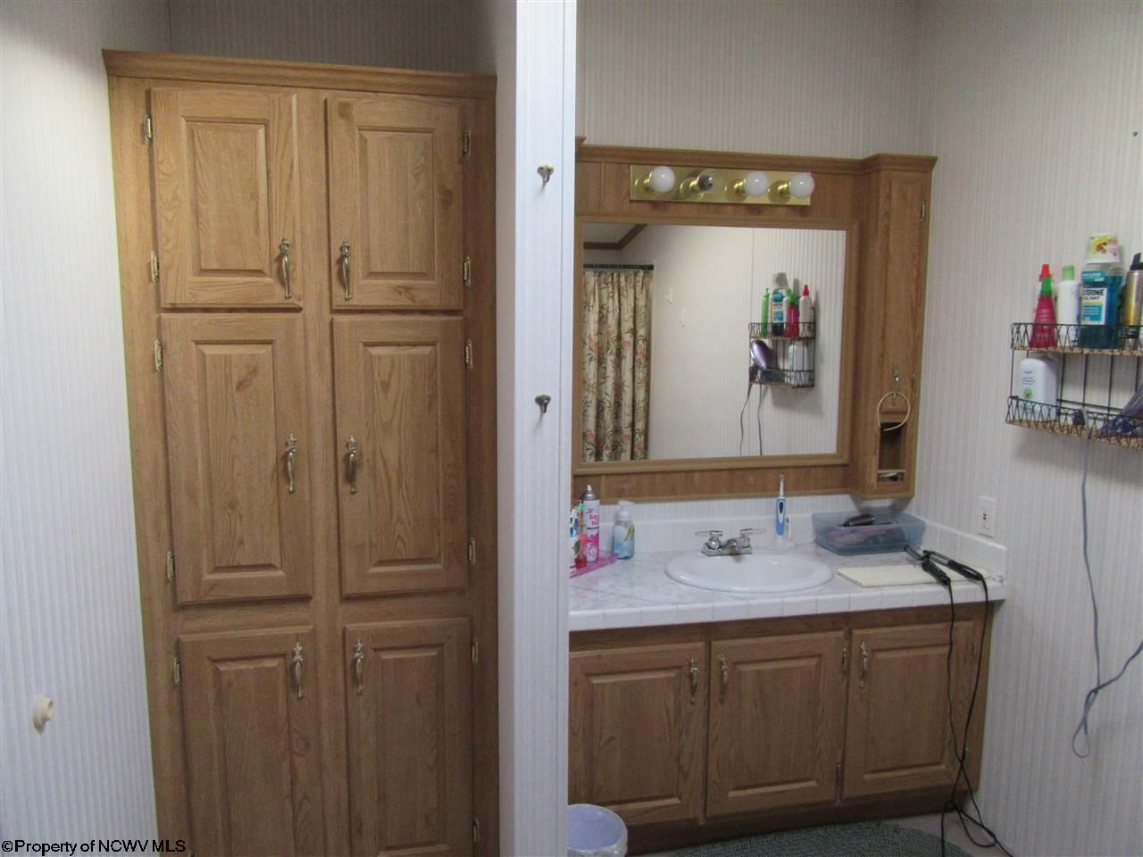 1908 Pleasant Valley Road Fairmont, WV 26554 - Photo 9 of 15 Gallery Image 9